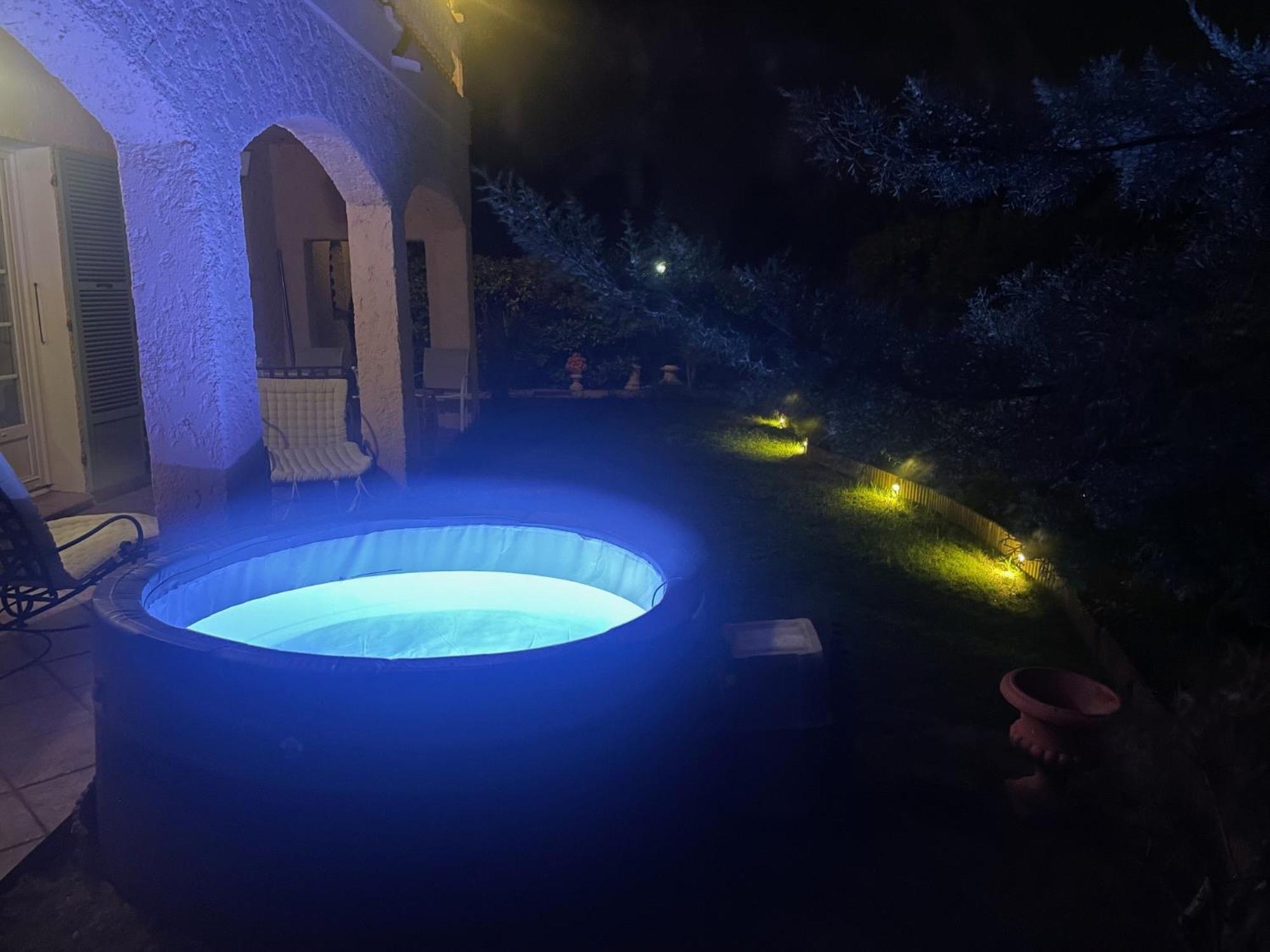 Appartement Domaine des Tuilières avec Jacuzzi à Vallauris Extérieur photo
